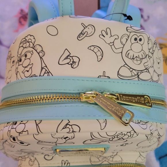 Loungefly Disney backpack - Picture 5 of 7